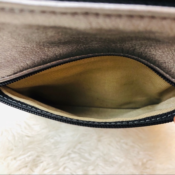 Sven Leather Metallic Crossbody Bag - Picture 4 of 9